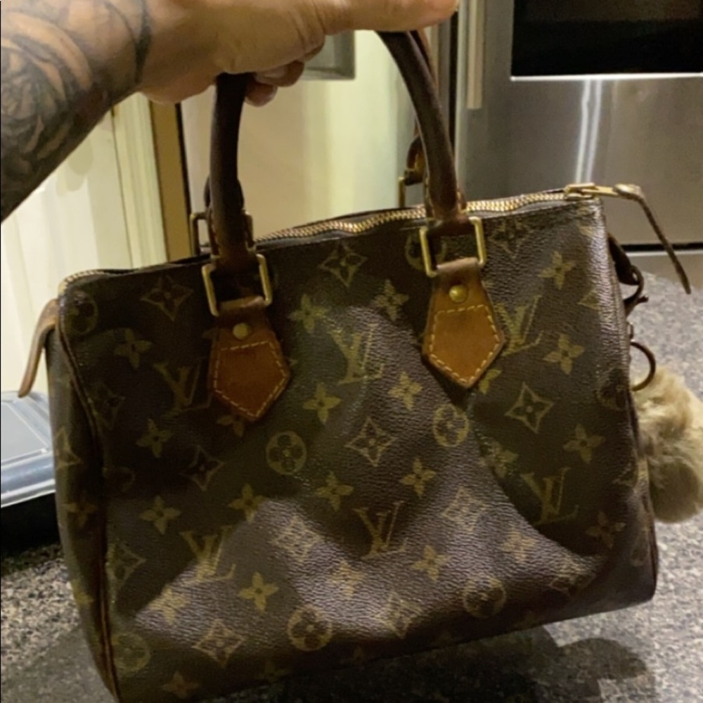 Speedy 25 100% authentic